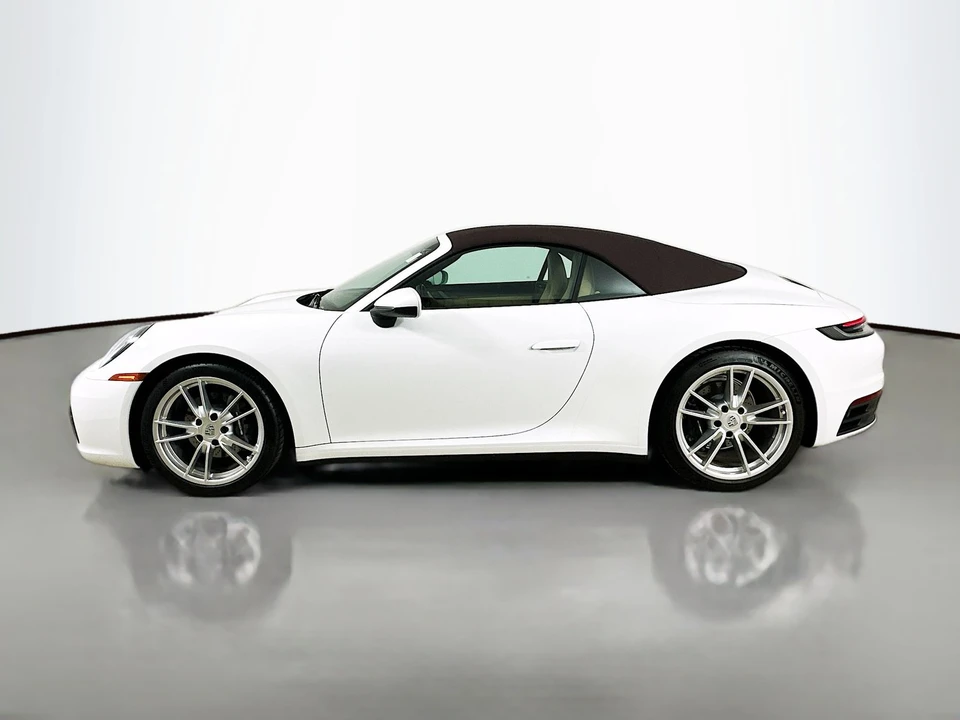 2024 Porsche 992 Carrera 4 - Image 8 of 31