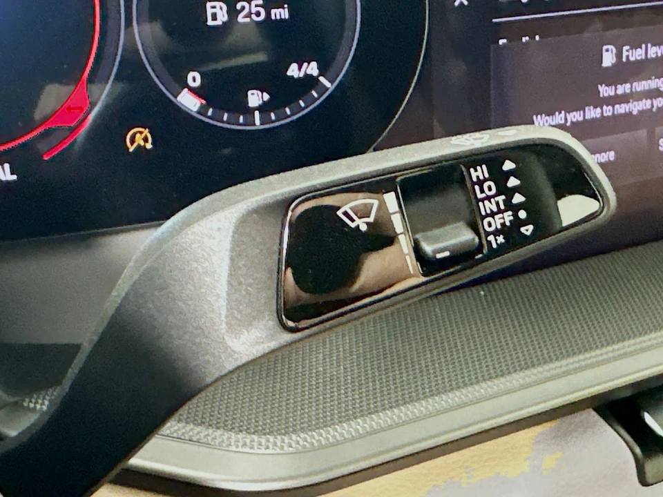 2024 Porsche 992 Carrera 4 - Image 21 of 31