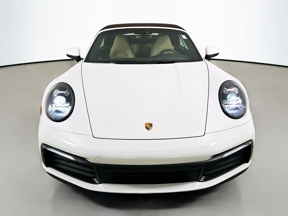 2024 Porsche 992 Carrera 4 - Image 2 of 31
