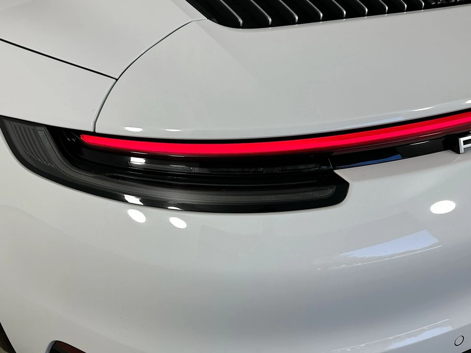2024 Porsche 992 Carrera 4 - Image 12 of 31