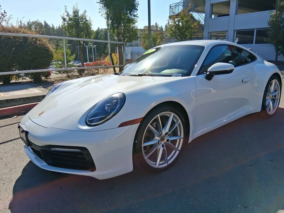 2024 Porsche 992 Carrera 4 - Image 3 of 17