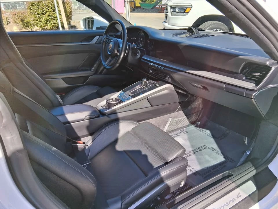 2024 Porsche 992 Carrera 4 - Image 8 of 17