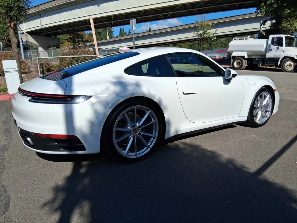 2024 Porsche 992 Carrera 4 - Image 7 of 17