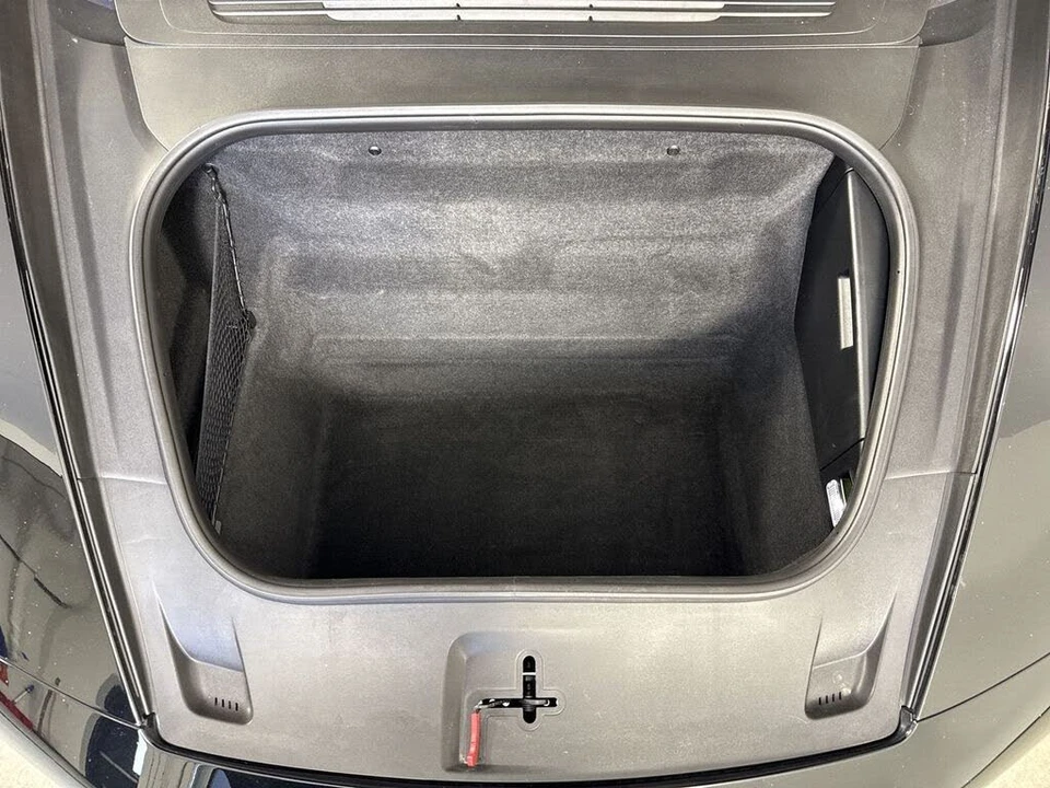 2024 Porsche 992 Carrera 4 - Image 21 of 31