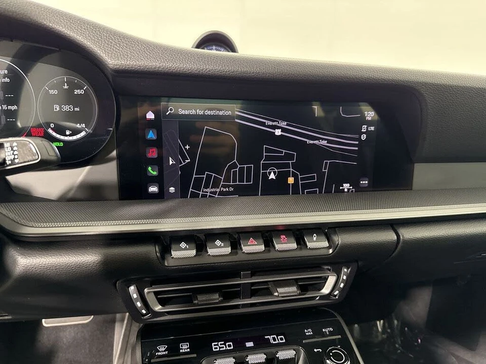 2024 Porsche 992 Carrera 4 - Image 27 of 31