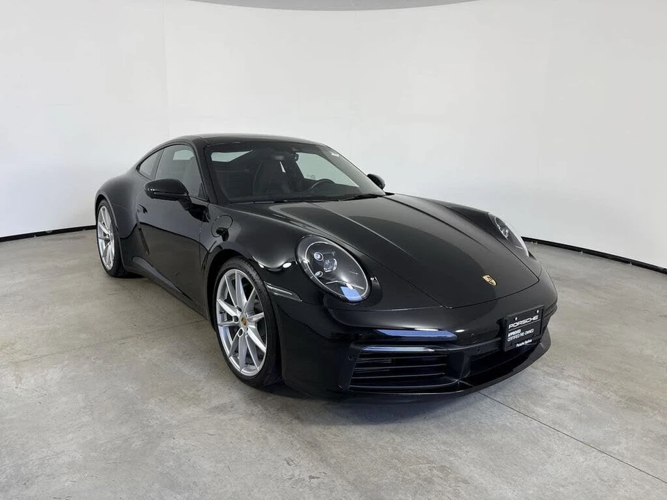 2024 Porsche 992 Carrera 4 - Image 9 of 31