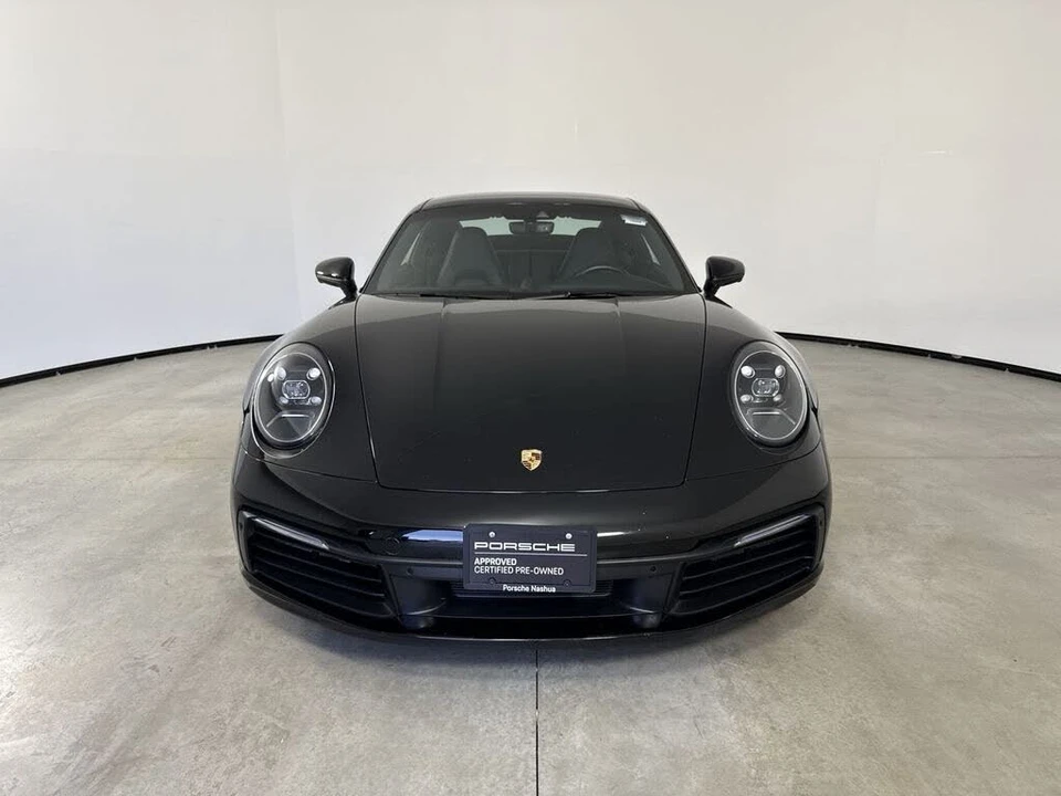 2024 Porsche 992 Carrera 4 - Image 10 of 31