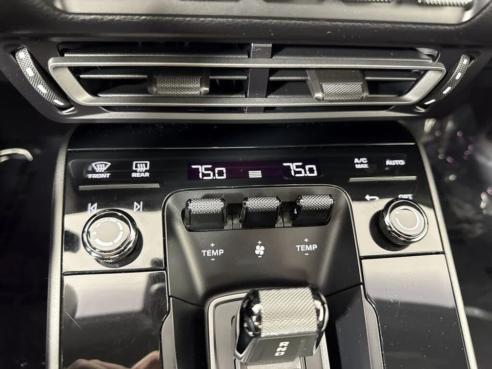 2024 Porsche 992 Carrera 4 - Image 31 of 31