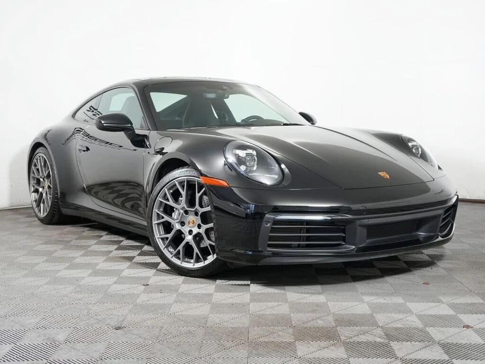 2024 Porsche 992 Carrera 4 - Image 9 of 31