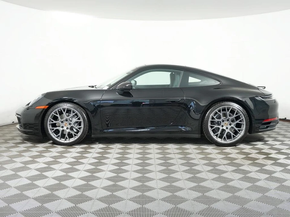 2024 Porsche 992 Carrera 4 - Image 2 of 31