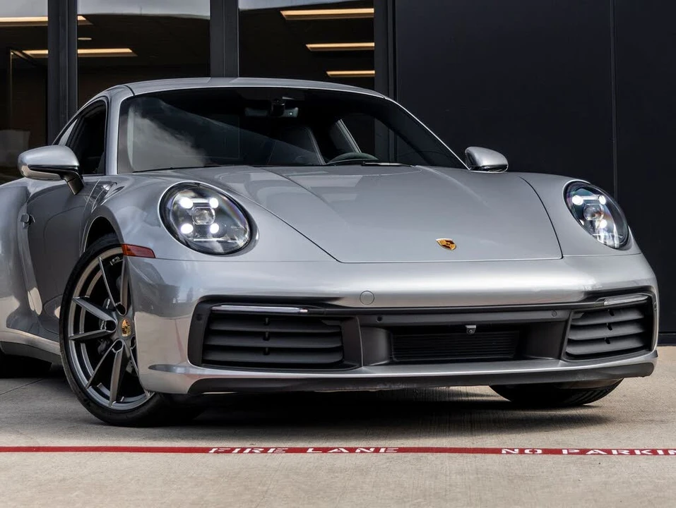 2024 Porsche 992 Carrera 4 - Image 9 of 31