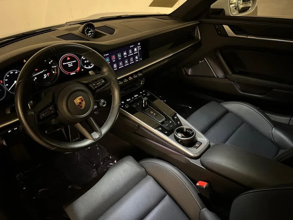 2024 Porsche 992 Carrera 4 - Image 4 of 31