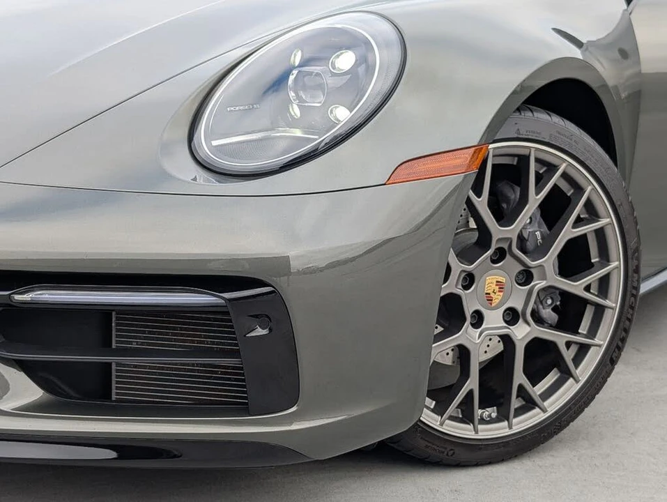 2024 Porsche 992 Carrera 4 - Image 10 of 25