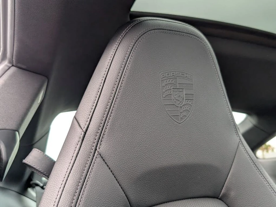 2024 Porsche 992 Carrera 4 - Image 18 of 25