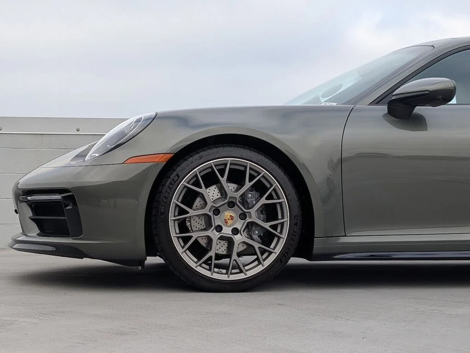 2024 Porsche 992 Carrera 4 - Image 9 of 25