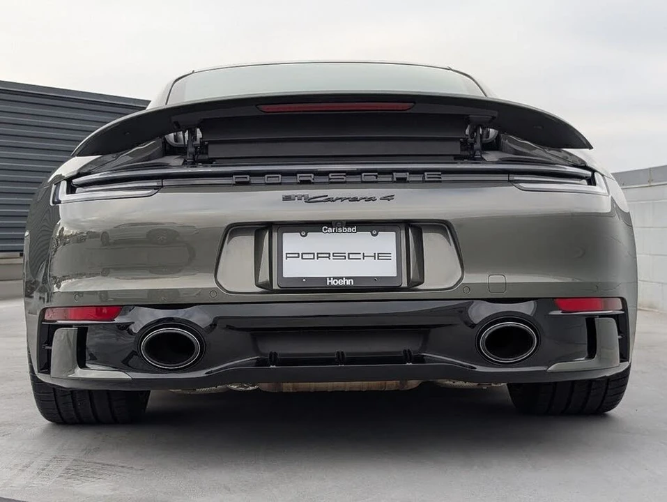 2024 Porsche 992 Carrera 4 - Image 11 of 25
