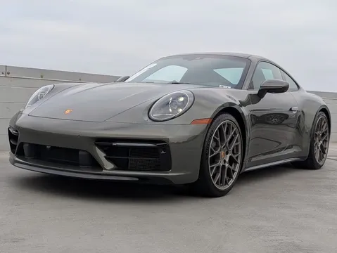 2024 Porsche 911 Carrera 4 Coupe