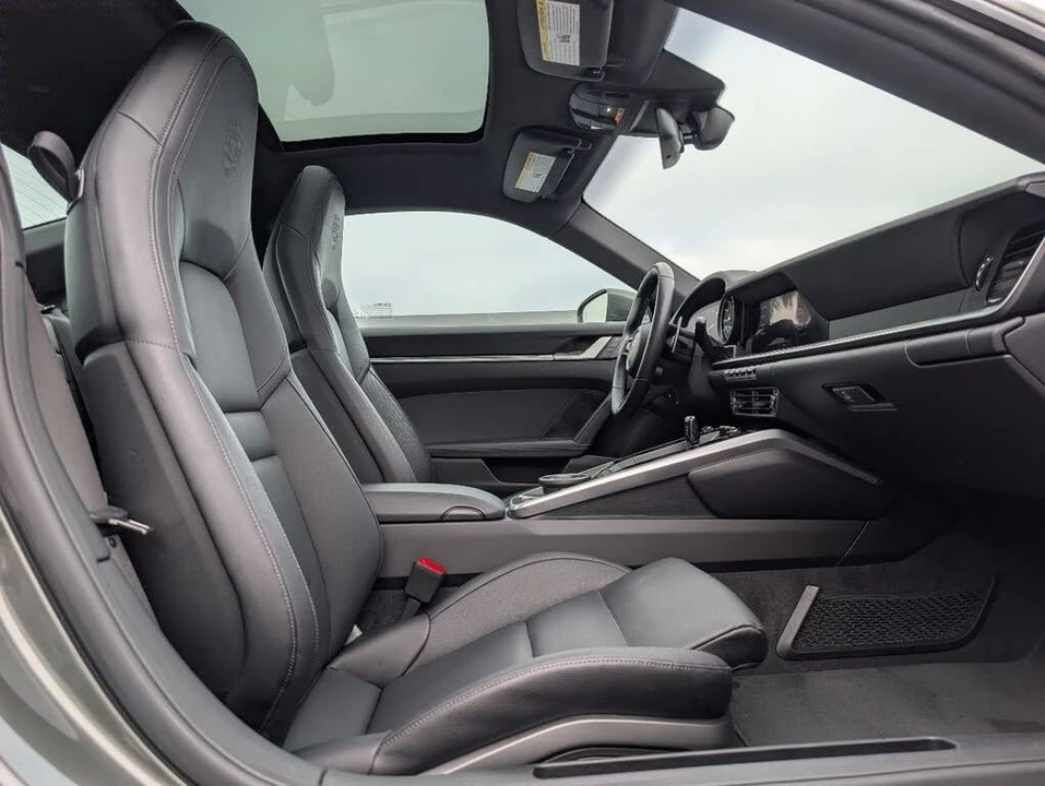 2024 Porsche 992 Carrera 4 - Image 17 of 25