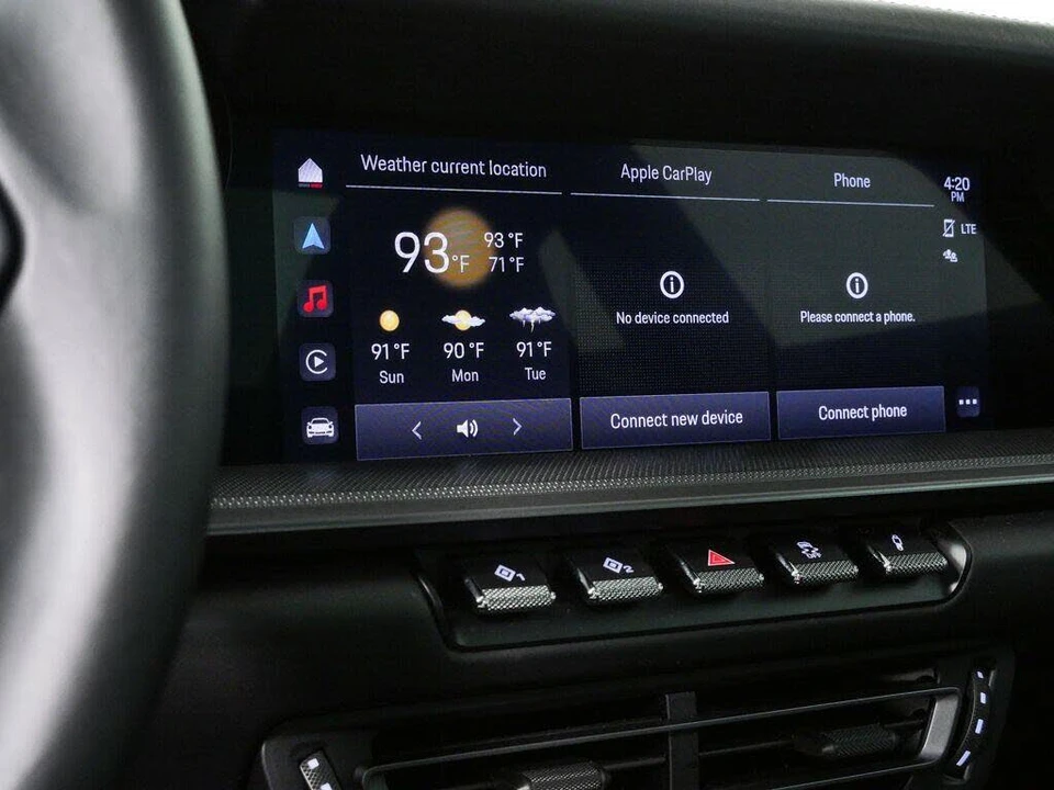 2024 Porsche 992 Carrera 4 - Image 13 of 31