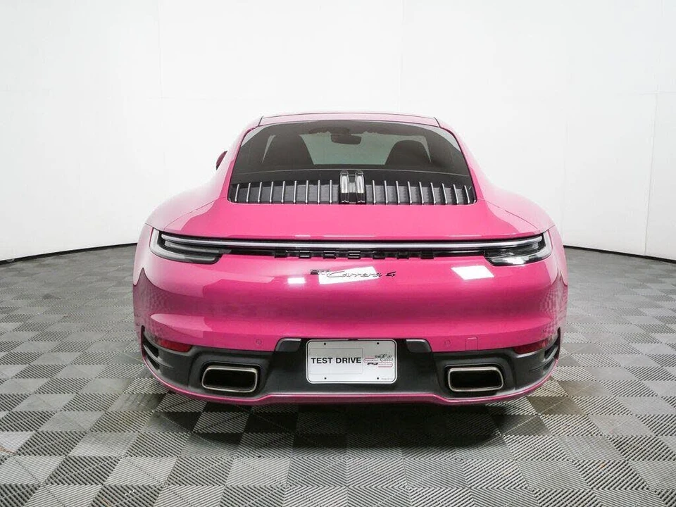 2024 Porsche 992 Carrera 4 - Image 27 of 31