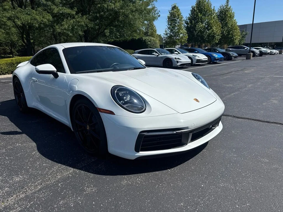 2024 Porsche 992 Carrera 4 - Image 2 of 9