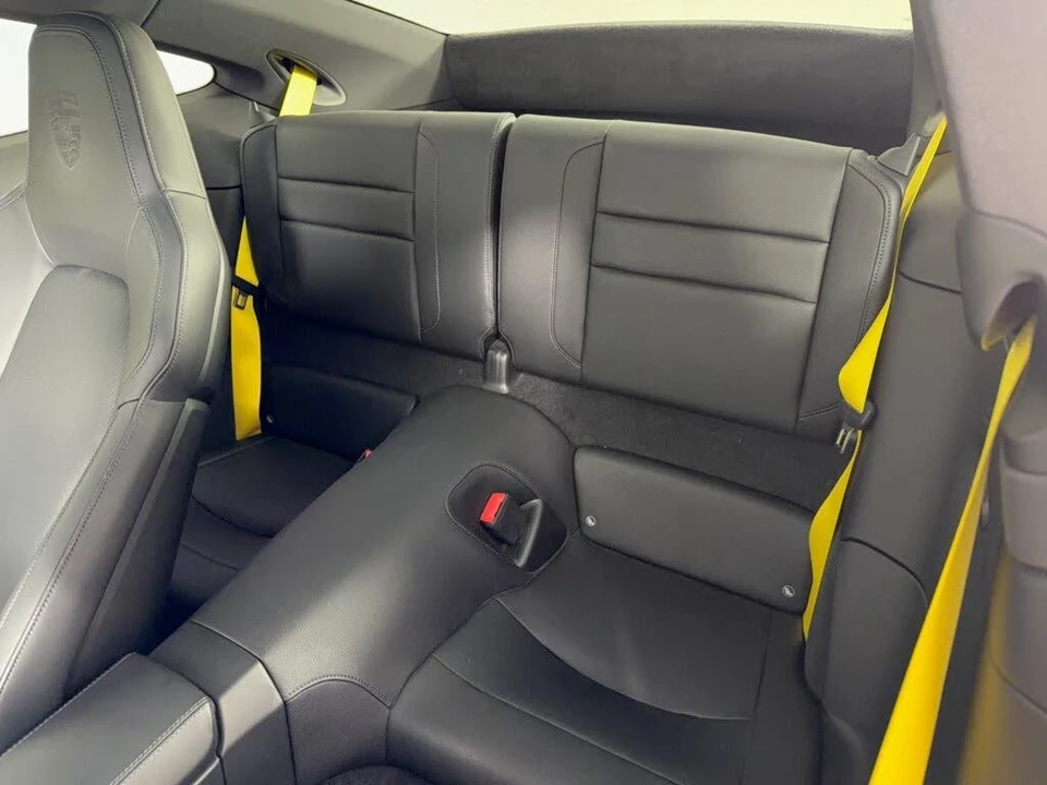 2024 Porsche 992 Carrera 4 - Image 25 of 31