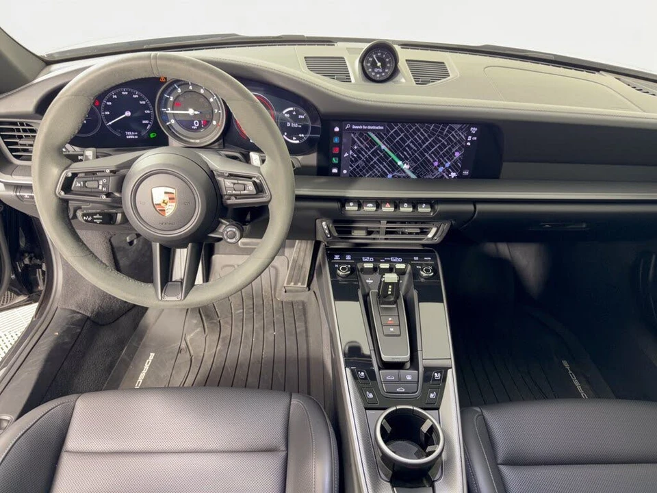 2024 Porsche 992 Carrera 4 - Image 17 of 31