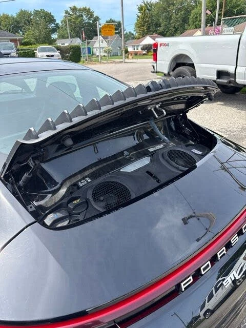 2024 Porsche 992 Carrera 4 - Image 28 of 29