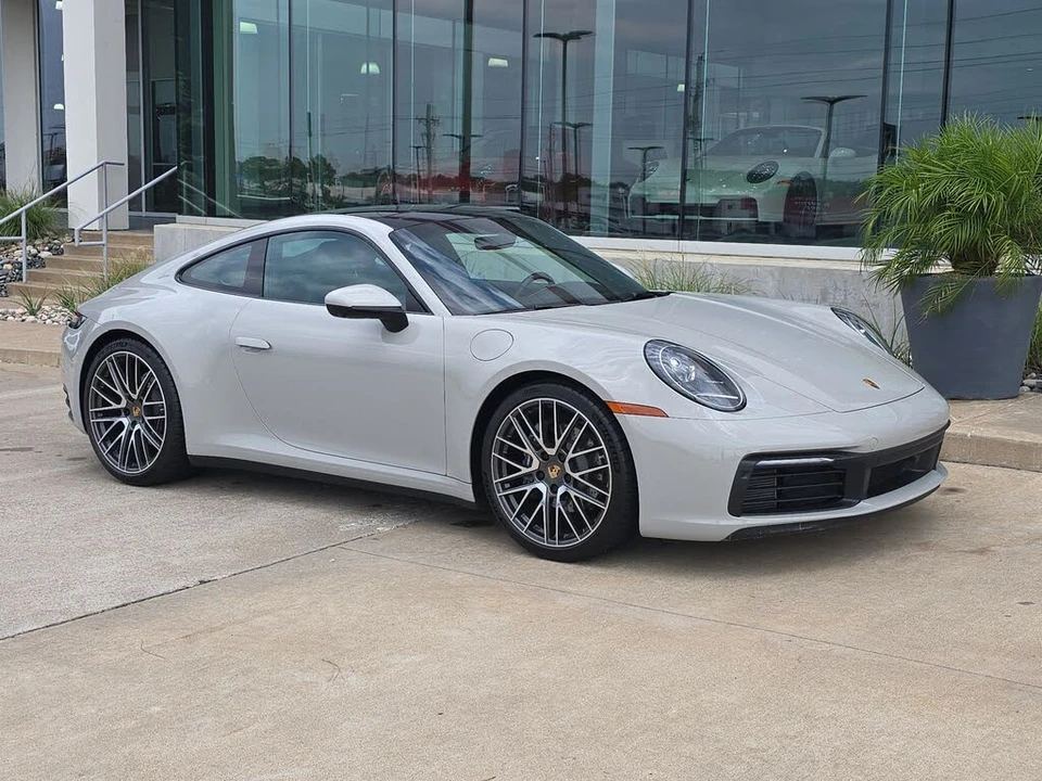 2024 Porsche 992 Carrera 4 - Image 9 of 25