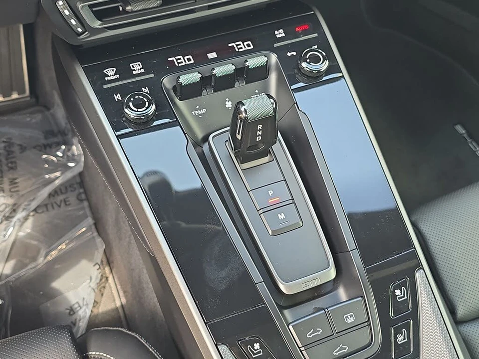 2024 Porsche 992 Carrera 4 - Image 14 of 25