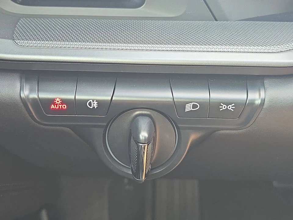 2024 Porsche 992 Carrera 4 - Image 19 of 25