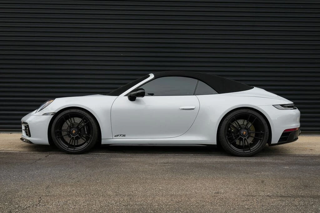 2024 Porsche 911 - Image 2 of 31