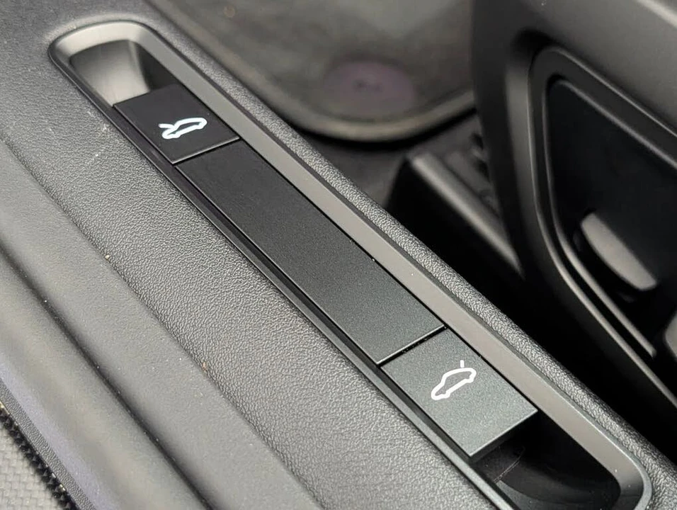 2024 Porsche 992 Carrera GTS - Image 27 of 31