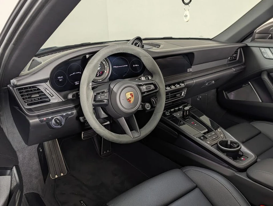 2024 Porsche 992 Carrera GTS - Image 4 of 31