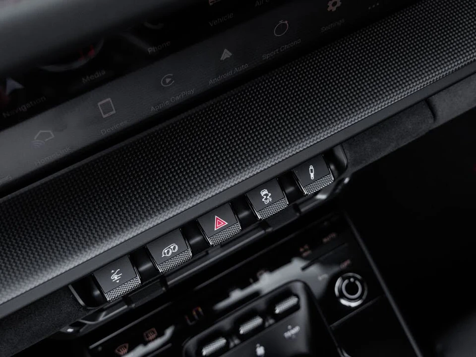 2024 Porsche 992 Carrera GTS - Image 22 of 31
