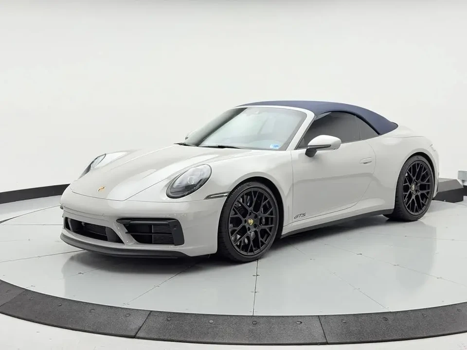 2024 Porsche 992 Carrera GTS - Image 8 of 31