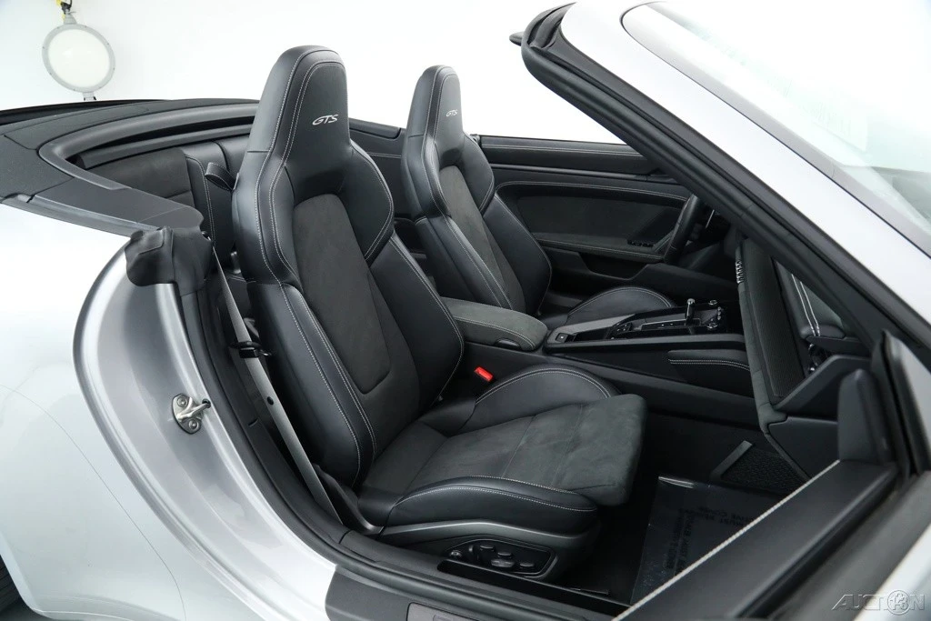 2024 Porsche 992 Carrera GTS - Image 19 of 21