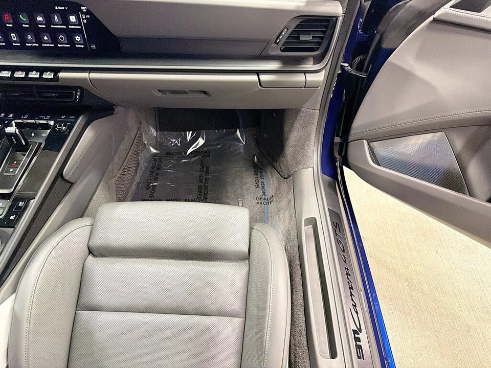 2024 Porsche 911 - Image 17 of 31