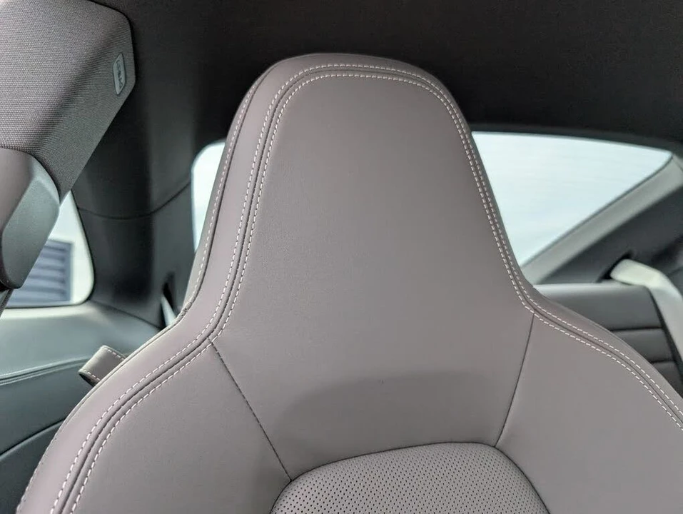 2024 Porsche 992 Carrera GTS - Image 18 of 25