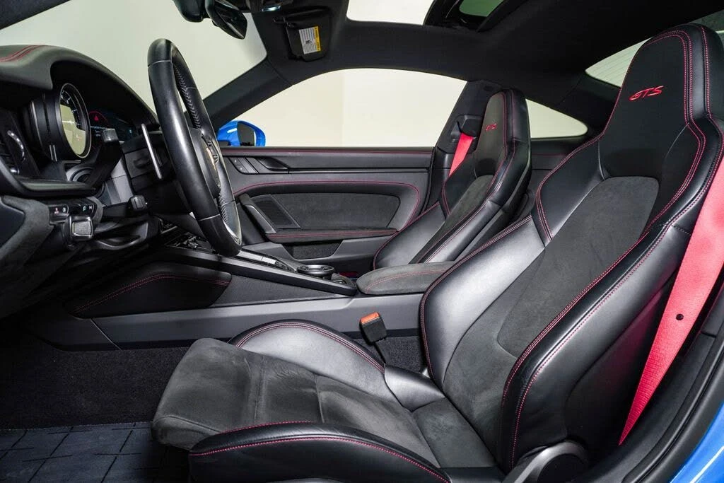 2024 Porsche 992 Carrera GTS - Image 19 of 31