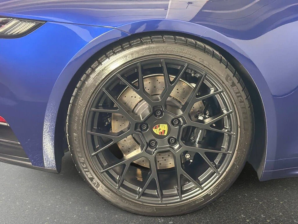2024 Porsche 992 Carrera GTS - Image 19 of 31