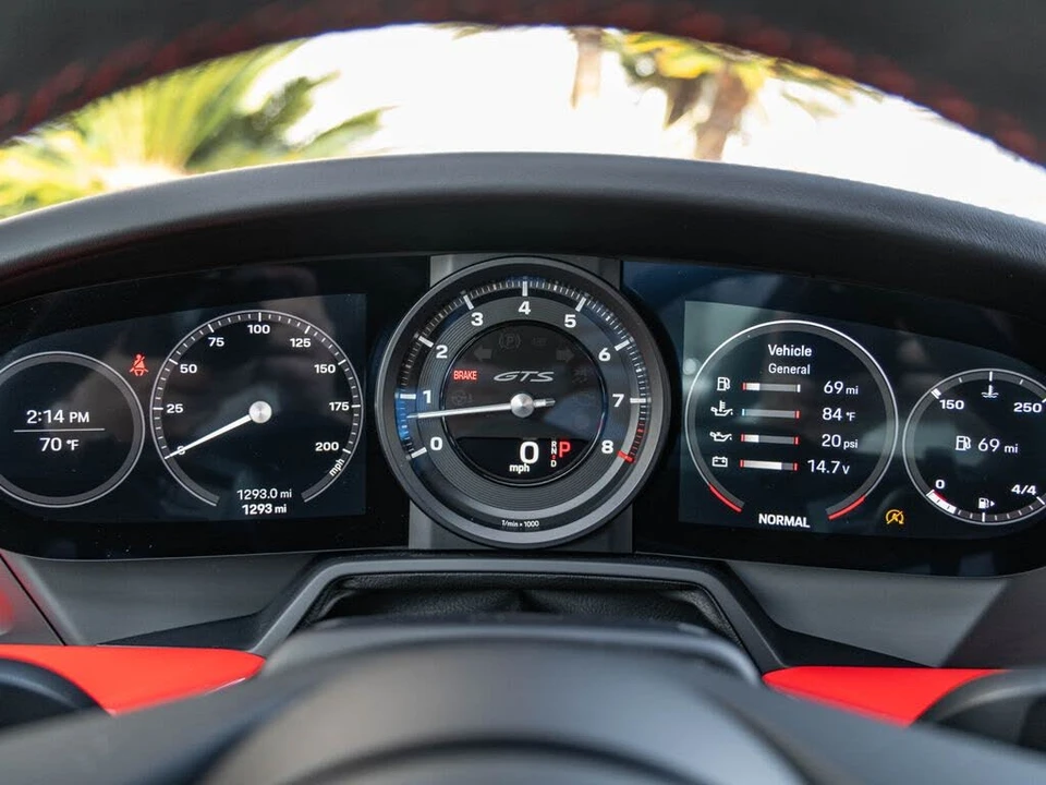 2024 Porsche 911 - Image 30 of 31