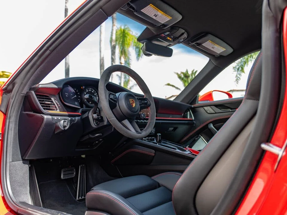 2024 Porsche 911 - Image 18 of 31
