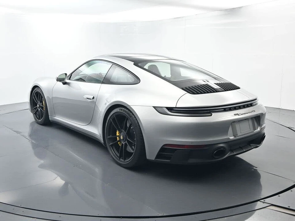2024 Porsche 911 - Image 3 of 31