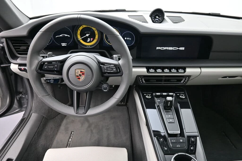 2024 Porsche 911 - Image 6 of 31