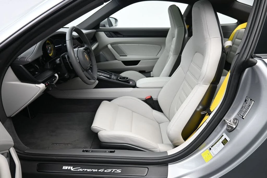 2024 Porsche 911 - Image 23 of 31