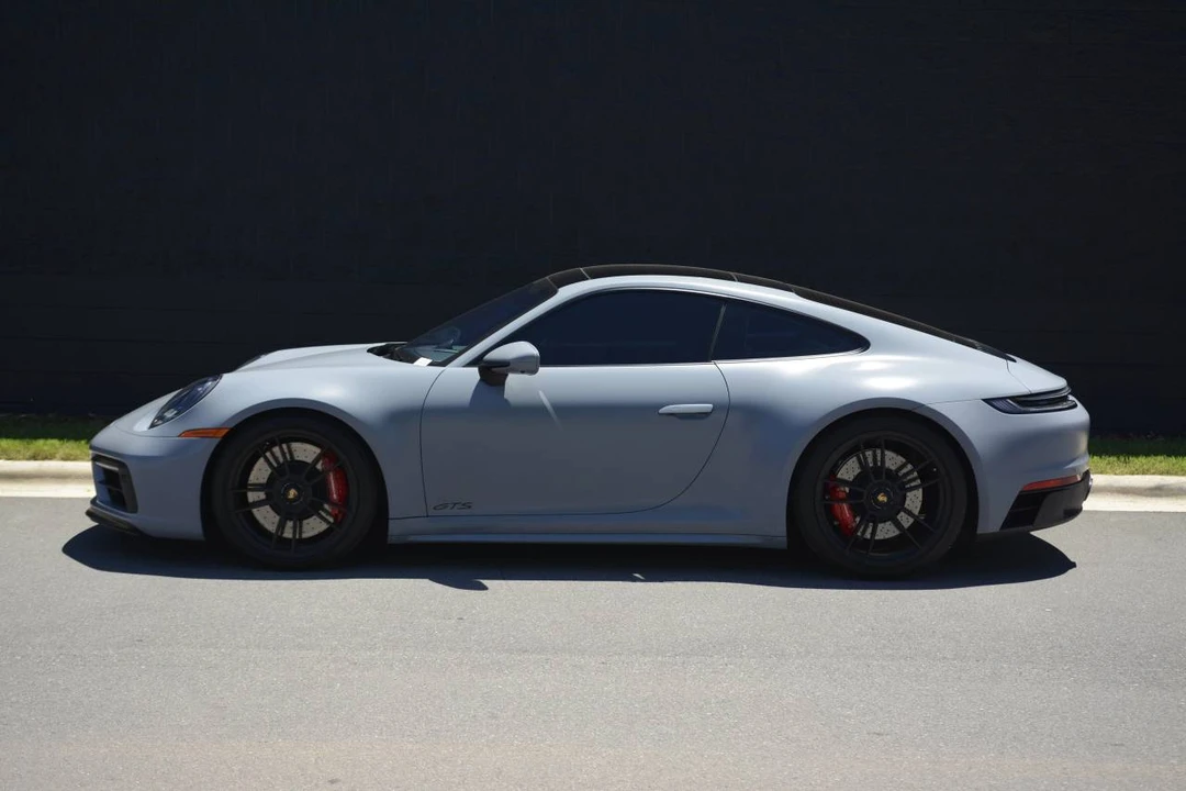 2024 Porsche - Image 2 of 5