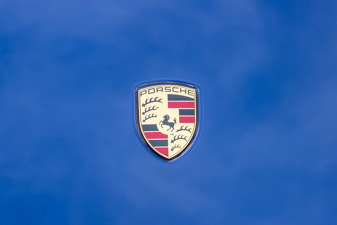 2024 Porsche 992 Carrera GTS - Image 11 of 31