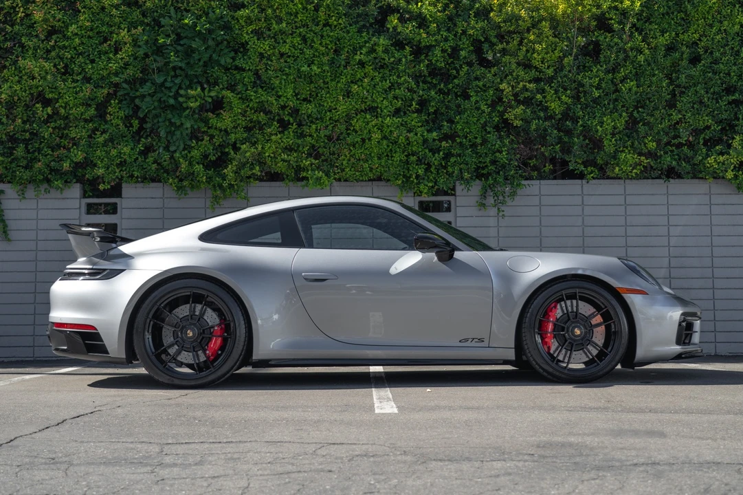 2024 Porsche 992 Carrera GTS - Image 8 of 12