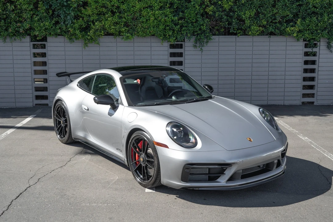 2024 Porsche 992 Carrera GTS - Image 11 of 12